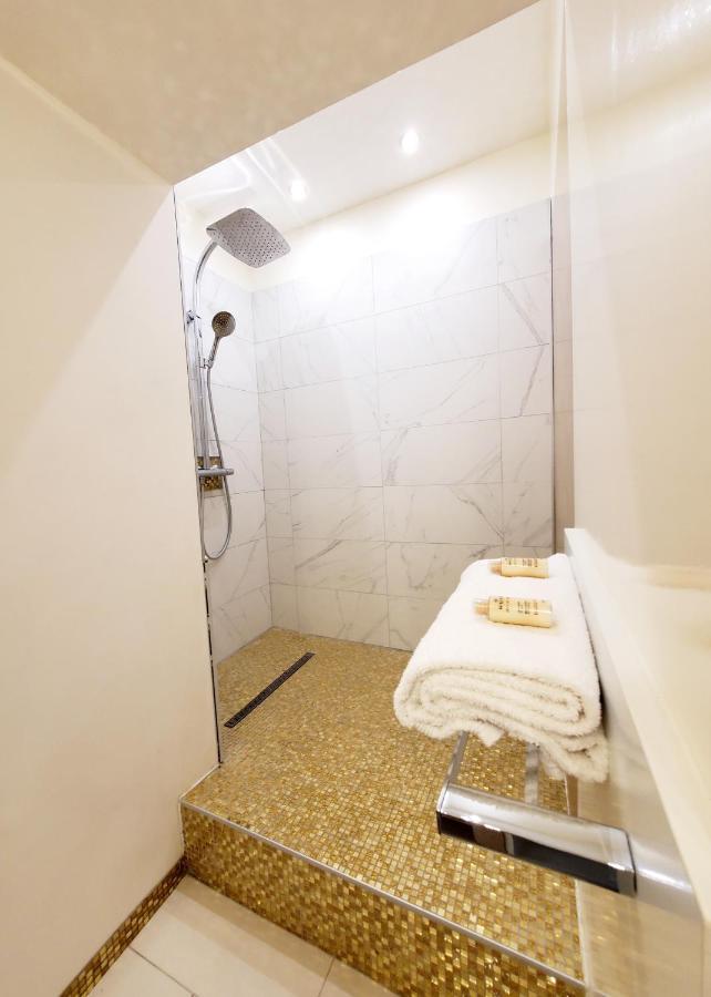 Appartement En Bord De Lac Avec Jaccuzi 앰파이언레뱅즈 외부 사진