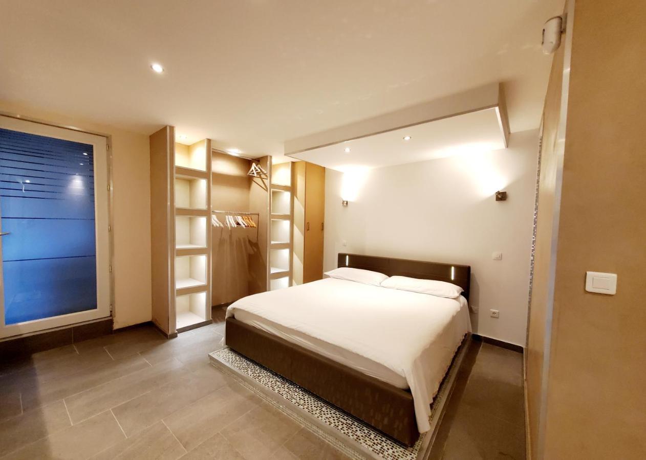 Appartement En Bord De Lac Avec Jaccuzi 앰파이언레뱅즈 외부 사진